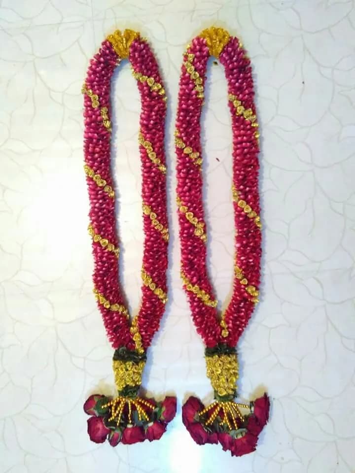 Fresh red/maroon rose petals